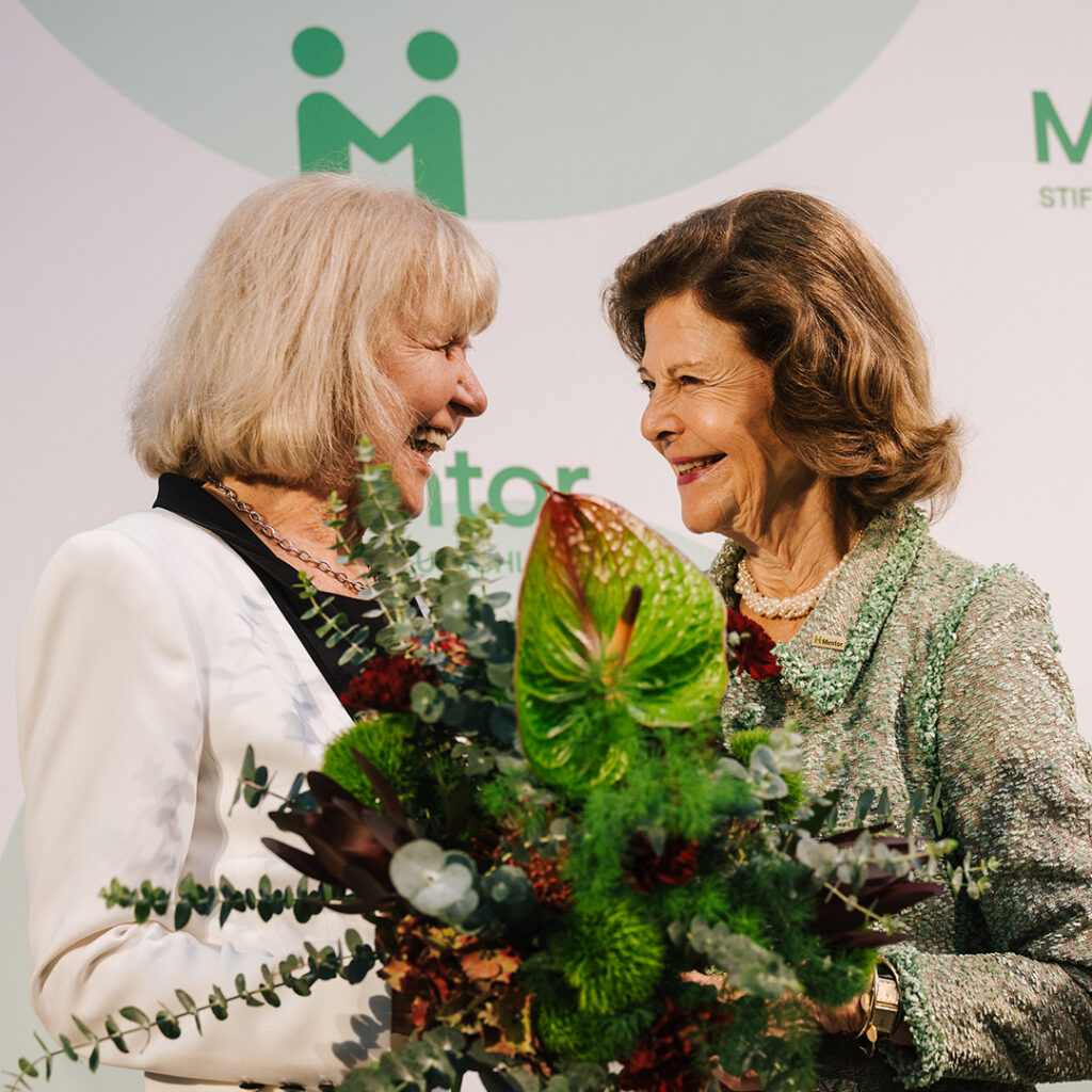 mentor-stiftung-deutschland-zukunftspreis-monika-brandt-03 Monika Brandt Preisverleihung Zukunftspreis von I.M. Majestät Königin Silvia von Schweden der Mentor Stiftung Deutschland